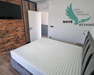 Chorvátsko - Luxusná novostavba vily s bazénom a nerušeným výhľadom na more blízko pieskovej pláže v Privlake