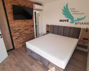 Chorvátsko - Luxusná novostavba vily s bazénom a nerušeným výhľadom na more blízko pieskovej pláže v Privlake