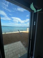 Exkluzívne novostavba apartmánu v prvej rade od mora s výhľadom na more  Chorvátsko - Privlaka