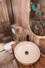 Na predaj novostavba apartmánu len 200m od mora so záhradou v Chorvátsku