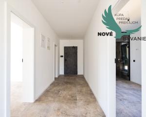 Na predaj novostavba apartmánu len 200m od mora so záhradou v Chorvátsku