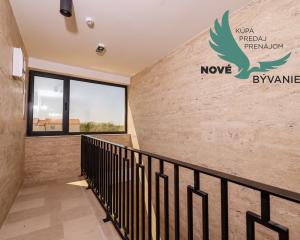 Na predaj novostavba apartmánu len 200m od mora so záhradou v Chorvátsku