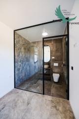 Na predaj novostavba apartmánu len 200m od mora so záhradou v Chorvátsku