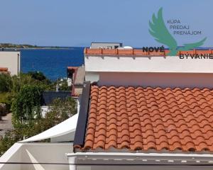 Priležitosť 2x krásny apartmán len 150m od mora s výhľadom na more v Chorvátsku