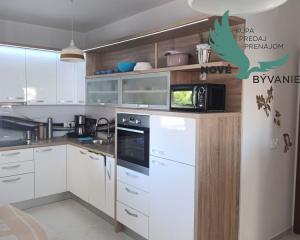 Priležitosť 2x krásny apartmán len 150m od mora s výhľadom na more v Chorvátsku