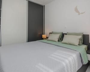 Chorvátsko - Novostavba apartmánový dom s výhľadom na more len 250m od mora