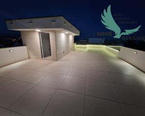 Novostavba apartmánu len 150m od mora s výhľadom na more na ostrove Vir - Jadro pláž