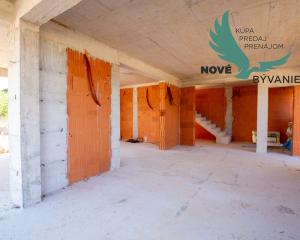 Chorvátsko - PRIVLAKA - dom s bazénom vo výbornej lokalite -panoramatický výhľad na more!