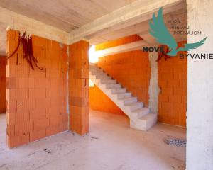 Chorvátsko - PRIVLAKA - dom s bazénom vo výbornej lokalite -panoramatický výhľad na more!