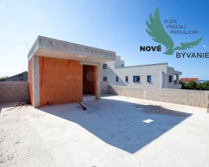 Chorvátsko - PRIVLAKA - dom s bazénom vo výbornej lokalite -panoramatický výhľad na more!