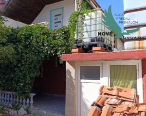 Chorvátsko na predaj: Rodinný dom na ostrove Vir – Len 120 m od mora!