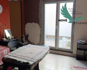 Chorvátsko na predaj: Rodinný dom na ostrove Vir – Len 120 m od mora!