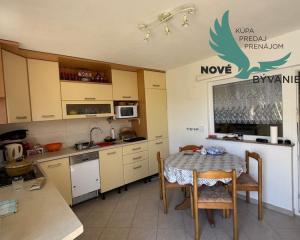 Chorvátsko :Na predaj dom na ostrove Vir – s moderným solárnym systémom!