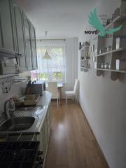 PRENÁJOM - 2 izbový byt na Západe, zariadený a po rekonštrukcii.