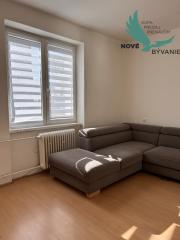 ZNIŽENÁ CENA - 2 - izbový byt po rekonštrukcii s novým balkónom Valaská