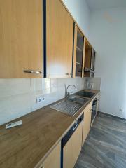 CHORVÁTSKO - EXKLUZÍVNE NA PREDAJ 4-IZBOVÝ APARTMÁN S VÝHĽADOM NA MORE, OSTROV VIR