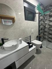 EXKLUZÍVNA NOVOSTAVBA S BAZÉNOM - OSTROV VIR, CHORVÁTSKO