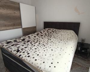 Chorvátsko -ostrov Vir - Na predaj útulný kompletne zariadený apartmán