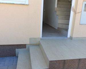 Chorvátsko -ostrov Vir - Na predaj útulný kompletne zariadený apartmán