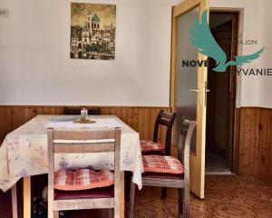 Chorvátsko- Dom s výhľadom na more blízko pláže na ostrove Vir