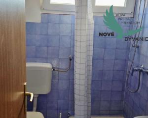 Chorvátsko- Dom s výhľadom na more blízko pláže na ostrove Vir