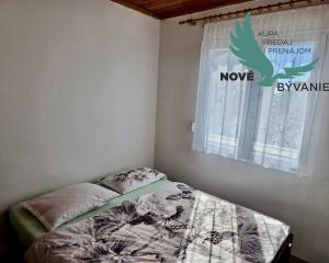 Chorvátsko- Dom s výhľadom na more blízko pláže na ostrove Vir