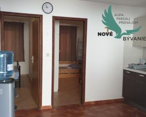 Chorvátsko, ostrov Vir - Na predaj útulný trojizbový apartmán len 30m od mora!