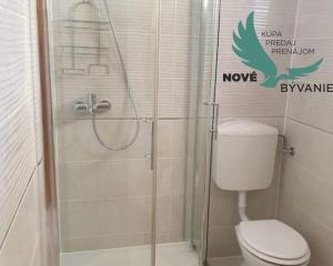 Chorvátsko, ostrov Vir - Na predaj útulný trojizbový apartmán len 30m od mora!