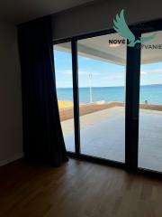 Chorvátsko - Na predaj novostavba apartmánu v prvej rade od mora