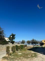 Chorvátsko , ostrov Vir - Na predaj prízemný apartmán len 70m od mora