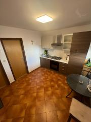 Chorvátsko , ostrov Vir - Na predaj prízemný apartmán len 70m od mora