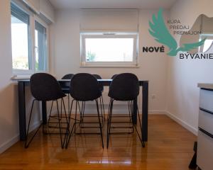 Chorvátsko - Luxusný Apartmán pri Mori so Záhradou a Garážou – Zadar, Diklo