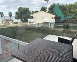 Chorvátsko , ostrov Vir - Na predaj trojizbový apartmán s výhľadom na more