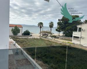 Chorvátsko , ostrov Vir - Na predaj trojizbový apartmán s výhľadom na more