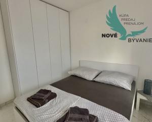 Chorvátsko , ostrov Vir - Na predaj trojizbový apartmán s výhľadom na more