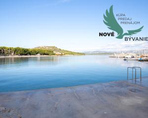 Chorvátsko, ostrov Murter - Exluzívne na predaj prízemný rodinný dom pri pláži