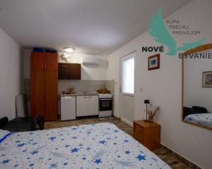 Chorvátsko, ostrov Murter - Exluzívne na predaj prízemný rodinný dom pri pláži