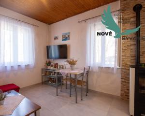 Chorvátsko, ostrov Murter - Exluzívne na predaj prízemný rodinný dom pri pláži