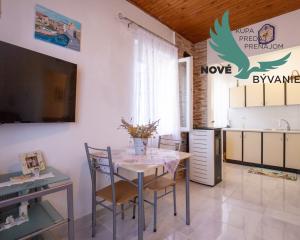 Chorvátsko, ostrov Murter - Exluzívne na predaj prízemný rodinný dom pri pláži