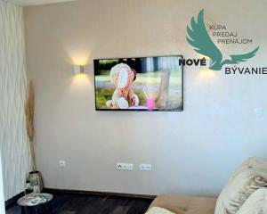 CHORVÁTSKO, OSTROV VIR  NA PREDAJ ŠTÝLOVÝ APARTMÁN S VÝHĽADOM NA MORE