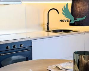 CHORVÁTSKO, OSTROV VIR  NA PREDAJ ŠTÝLOVÝ APARTMÁN S VÝHĽADOM NA MORE