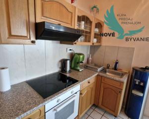 Chorvátsko, ostrov Vir - Na predaj priestranný apartmán s výhľadom na more!