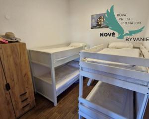 Chorvátsko, ostrov Vir - Na predaj priestranný apartmán s výhľadom na more!