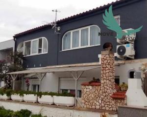 Chorvátsko, ostrov Vir - Na predaj priestranný apartmán s výhľadom na more!