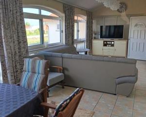 Chorvátsko - Na predaj dom s dvoma apartmánmi len 90 m od mora – Vrsi!