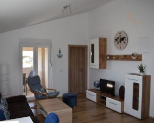 Chorvátsko - Trojizbový apartmán s bazénom a výhľadom na more