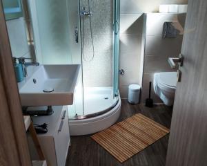 Chorvátsko - Trojizbový apartmán s bazénom a výhľadom na more