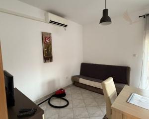 Chorvátsko - Apartmán s dvorom len 300m od mora na ostrove Vir