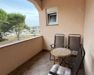 Chorvátsko - Apartmán s dvorom len 300m od mora na ostrove Vir