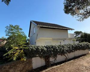 Chorvátsko - Dom 2x apartmán, výhodná investícia na ostrove Vir